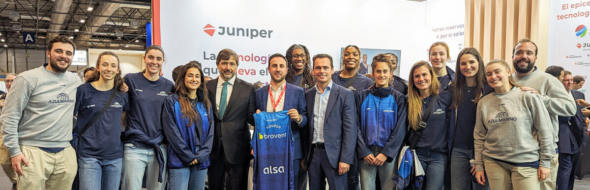 Jugadoras Azul Marino Mallorca Baloncesto Stand Juniper FITUR