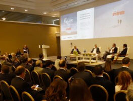 Juniper-en-el-Foro-Preferente-con-los-grandes-líderes-turísticos_web